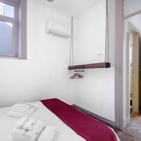 Crooked Floor House - 1st Floor Appartement Porto