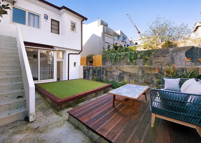 Apartment Crooked Floor House - 1st Floor