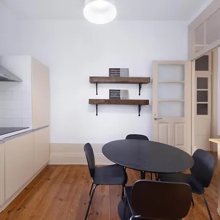Crooked Floor House - 1st Floor Apartment Porto