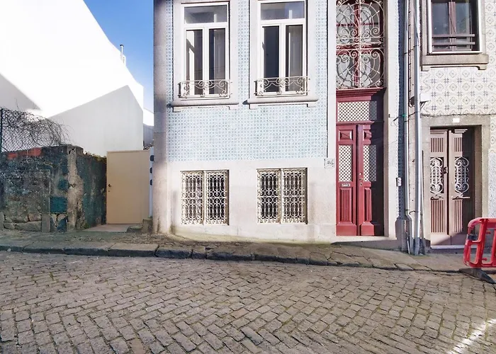 Crooked Floor House - 1st Floor Appartamento